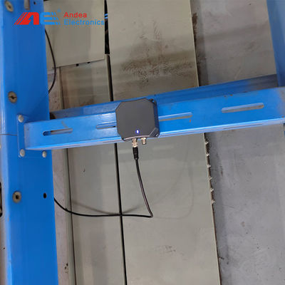 Uzun Menzilli UHF RFID Entegre Okuyucu RS232 RS485 TCP Okuyucu Menzilli 0-3 Metre